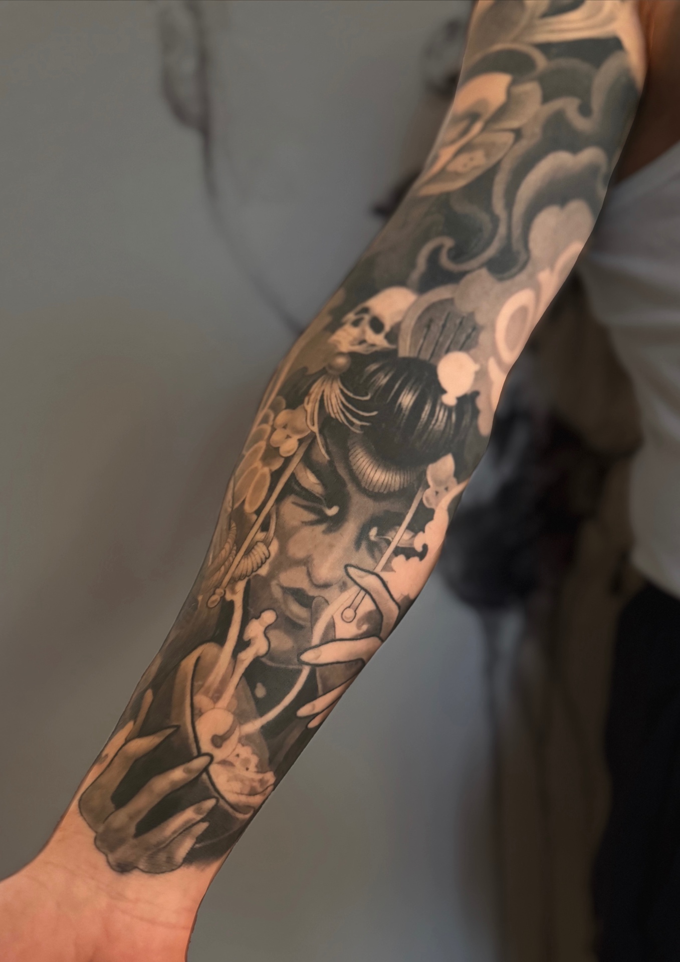Geisha forearm sleeve
